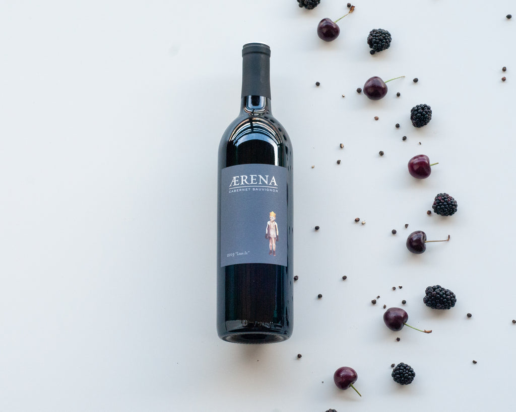 Visual wine tasting notes for Aerena Cabernet Sauvignon from Napa Valley - wine bottle with blackberry, cherry, and black pepper